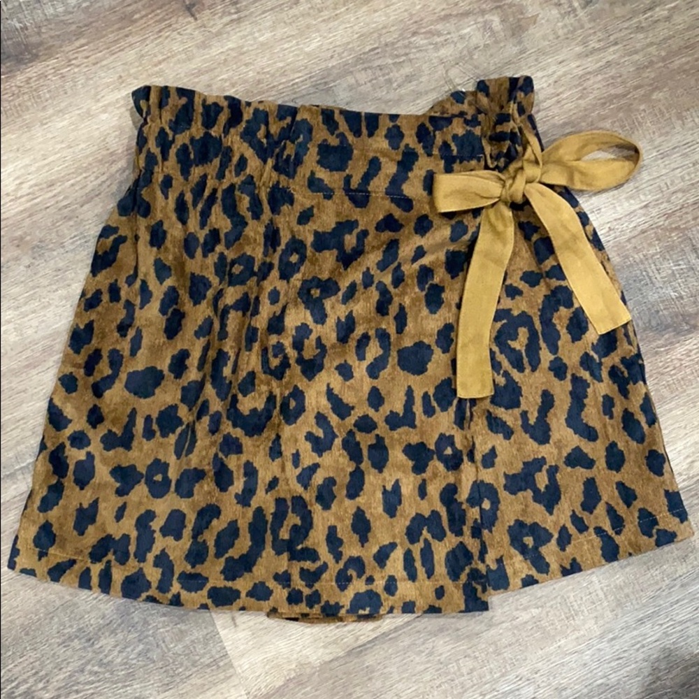 entro leopard print skort